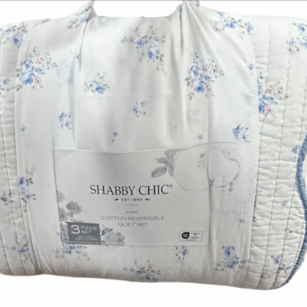 Shabby Chic Cotton Reversible Floral Blue and White King Quilt Set